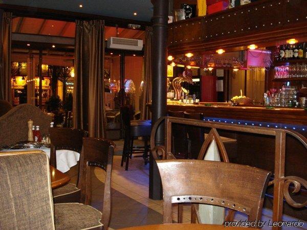 Hotel Bristol Реймс Ресторан фото