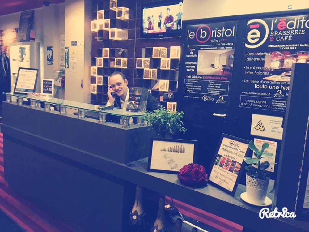 Hotel Bristol Реймс Экстерьер фото